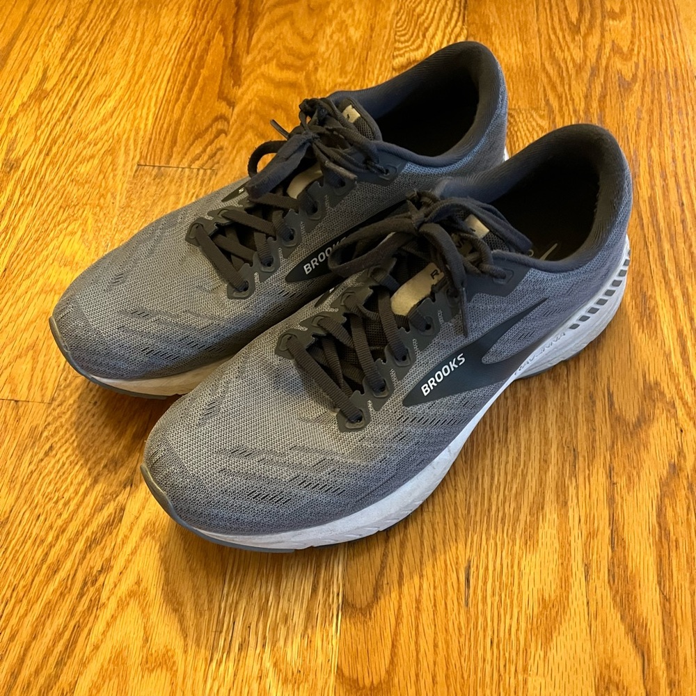 Brooks Ravenna 11 Men’s Sneakers